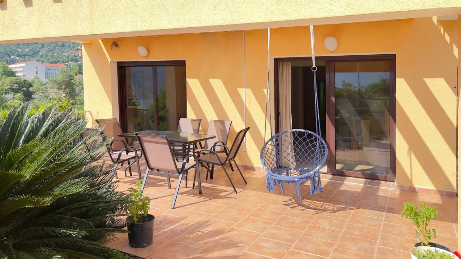 Villa Risan Apartments מראה חיצוני תמונה