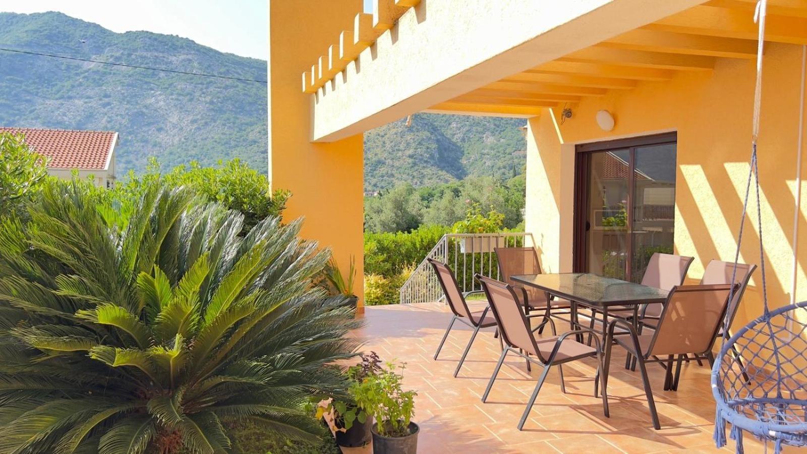 Villa Risan Apartments מראה חיצוני תמונה