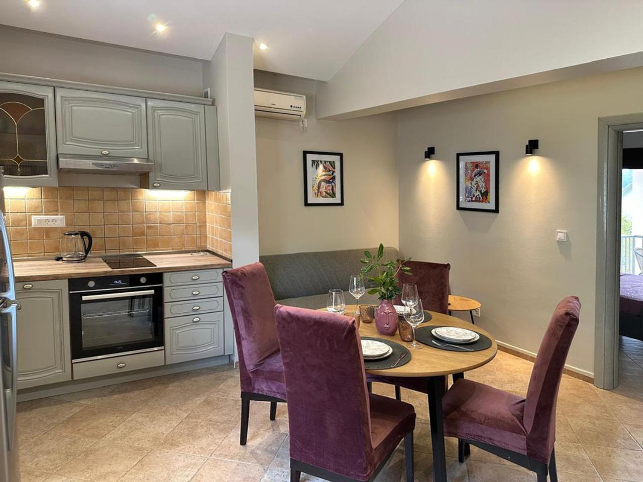 Villa Risan Apartments מראה חיצוני תמונה