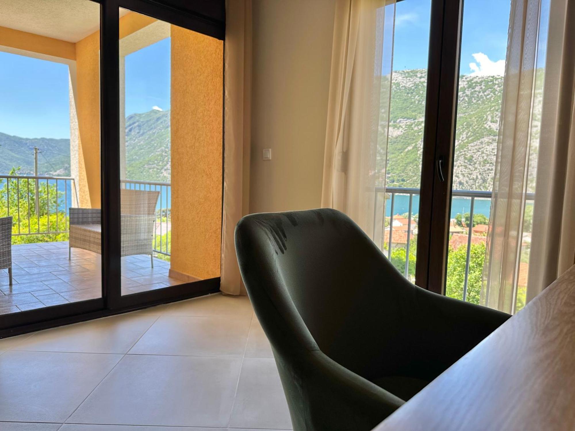 Villa Risan Apartments מראה חיצוני תמונה