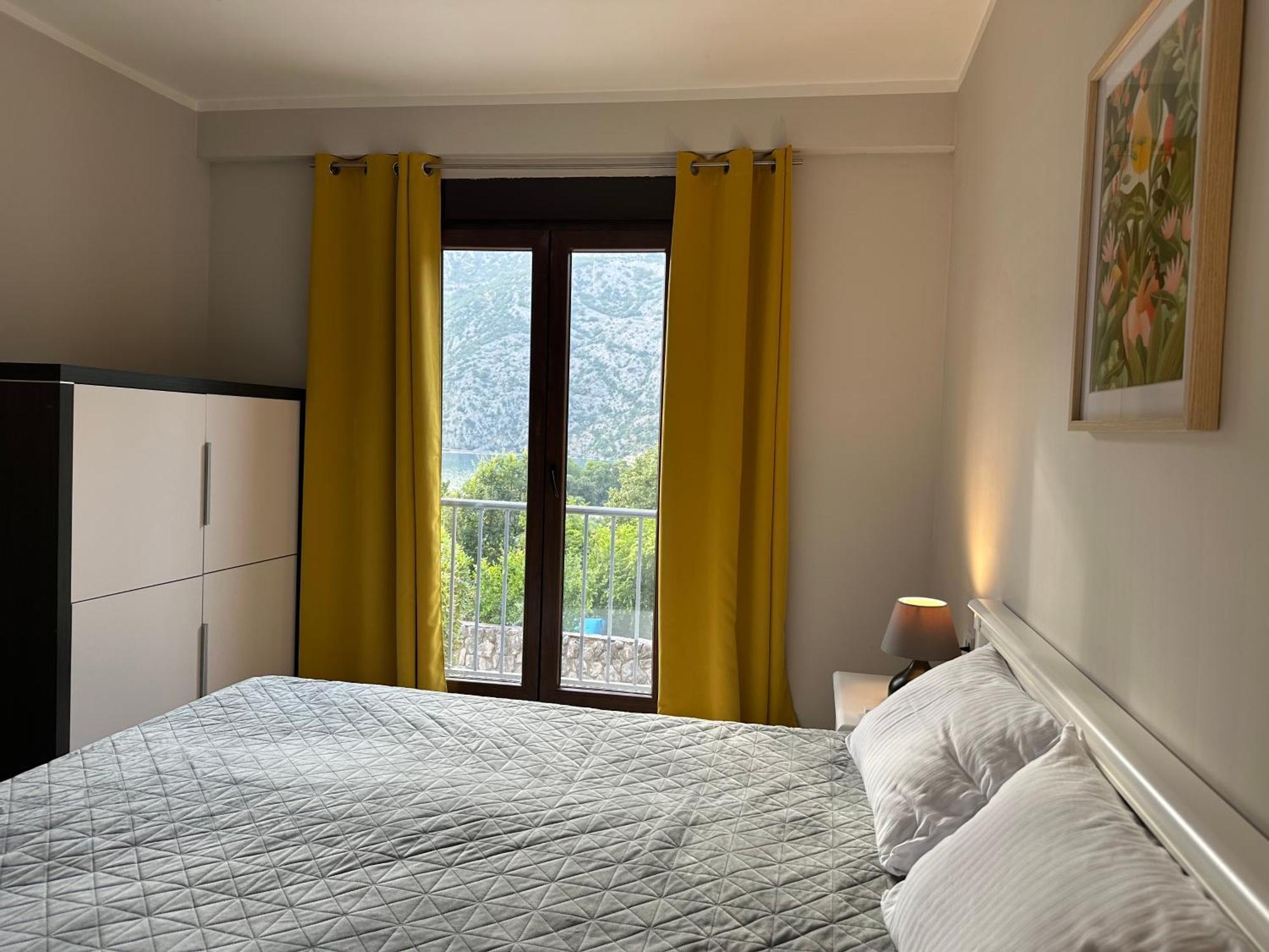 Villa Risan Apartments מראה חיצוני תמונה